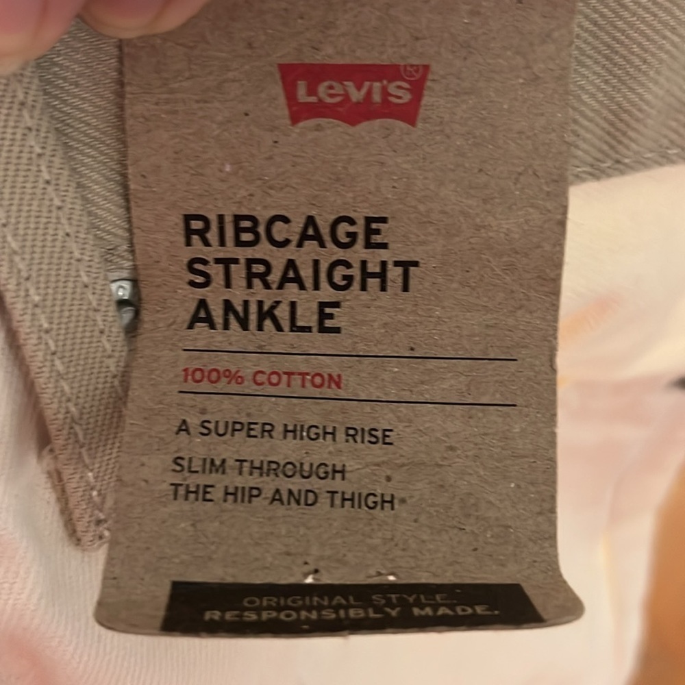 NWT! Levi rib cage straight ankle jeans size 27 x 27 - Picture 3 of 3